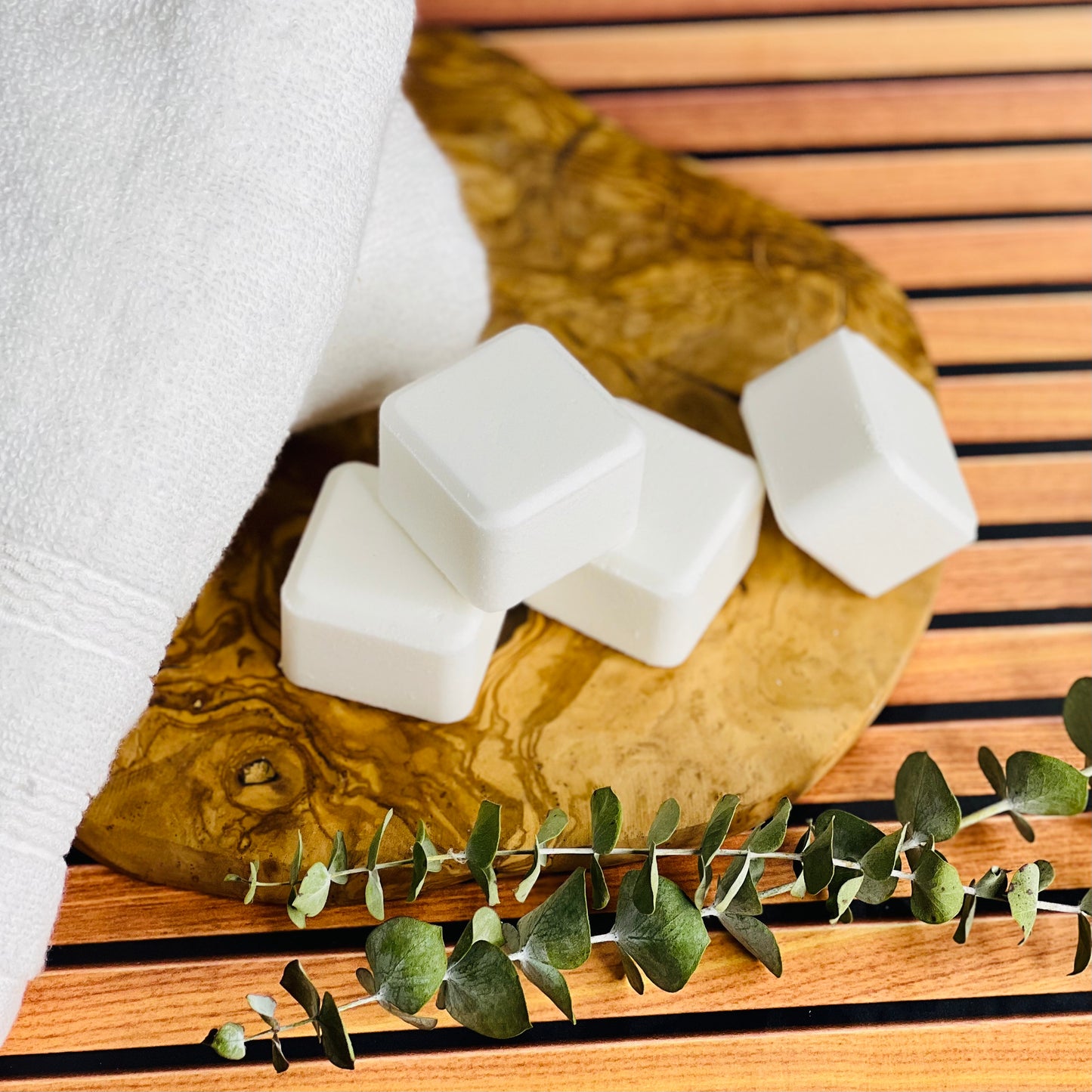 Peppermint & Eucalyptus Shower Steamers – Refresh & Invigorate